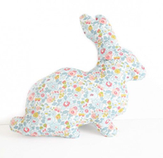 Coussin lapin sur French Blossom